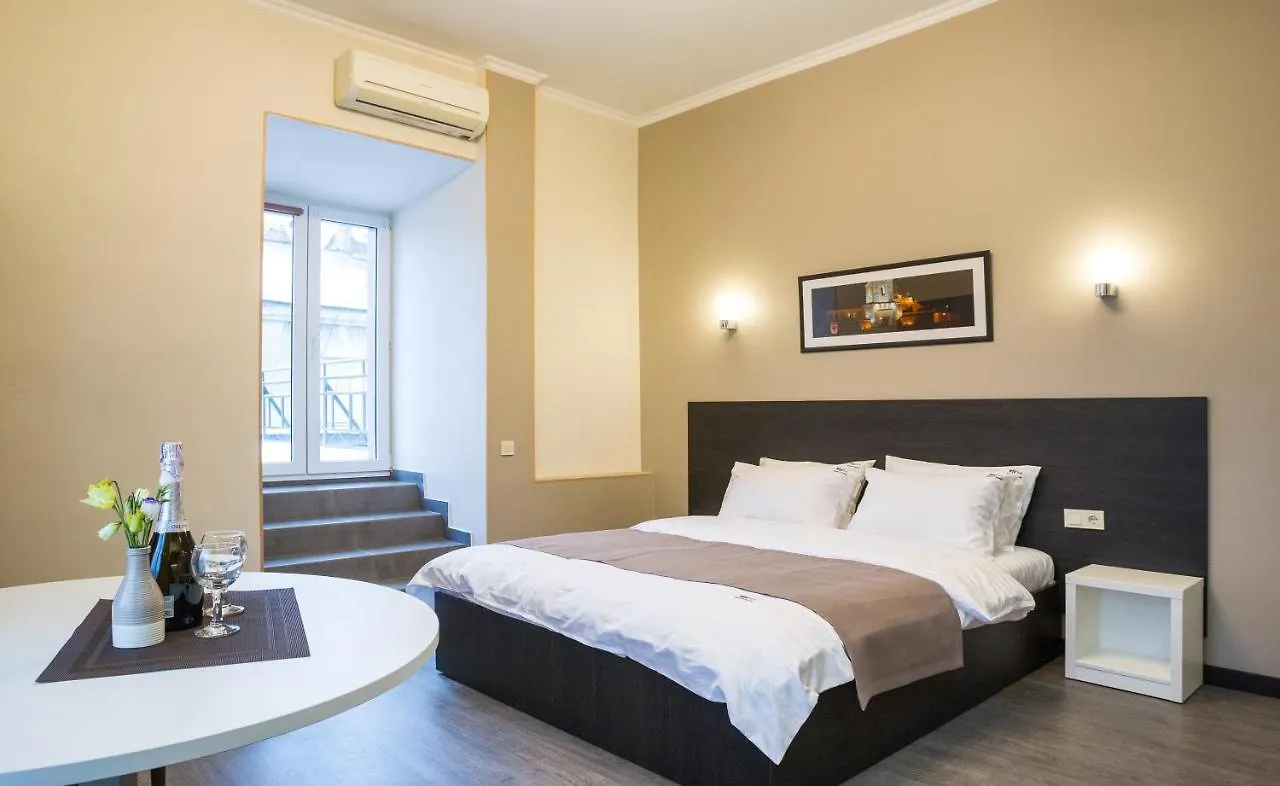 Khreshchatyk Apart Hotel Passage Киев